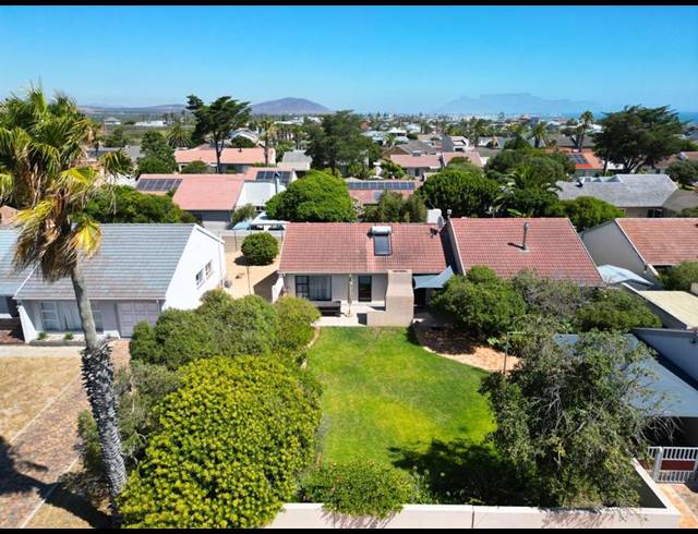 4 BEDROOM HOUSE FOR SALE IN DUYNEFONTEIN